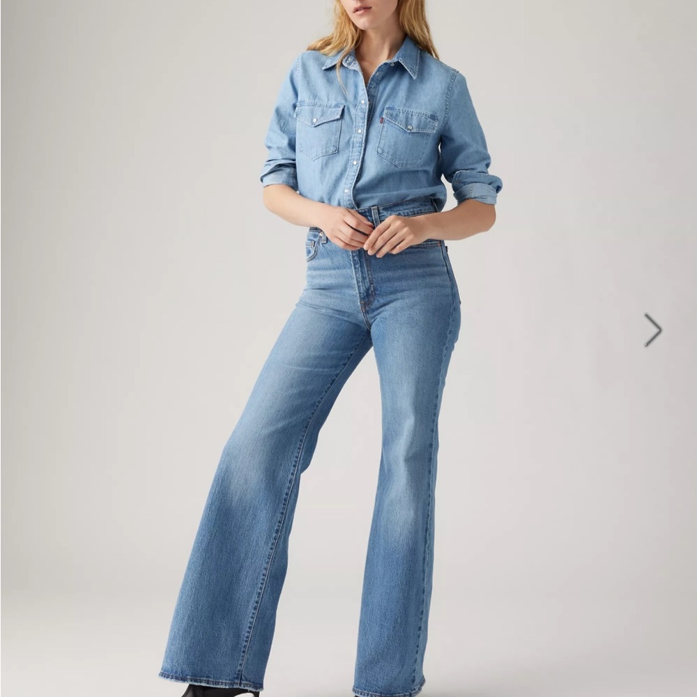 Levi’s ribcage bell